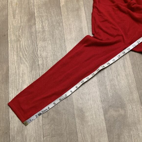 NWT New York & Company Red Holiday V-Neck Pocket Tunic Pullover Sweater - Picture 8 of 8